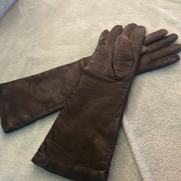 Italian Beautiful Long Black leather gloves , nice warm Cashmere inside - Picture 4 of 8